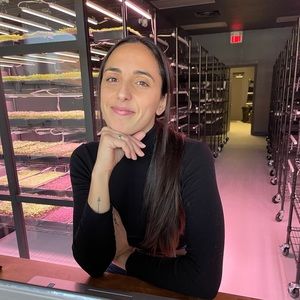 Meet your Posher, Carina